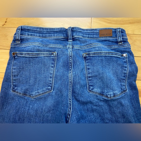 Judy Blue Mid Rise Skinny Fit Medium Wash Jeans Size 13/31 Stretch Denim - Picture 5 of 9